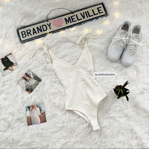 princess polly
Clove Tie Up Bodysuit XS